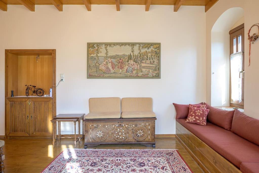 Clio's Stone House Villa *