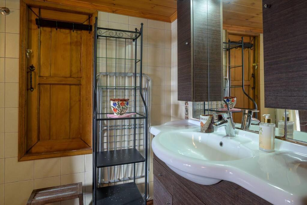 Clio's Stone House Villa